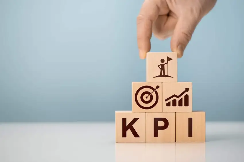 Top 25 Warehouse KPIs to Elevate Your Inventory Management 1 - warehouse kpi